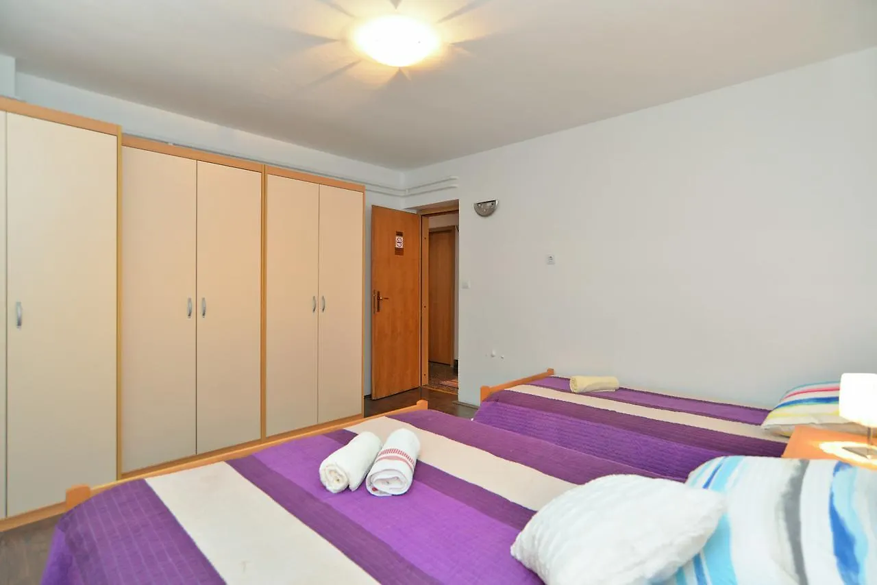 Apartments Ivanka 378 Rovigno