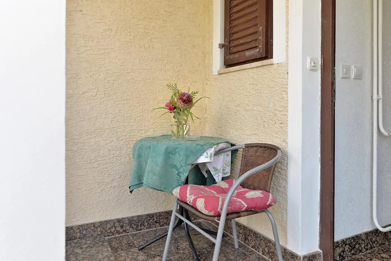 Apartments Ivanka 378 Rovigno